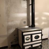 Cuisinière bois associé au chauffe-eau solaire